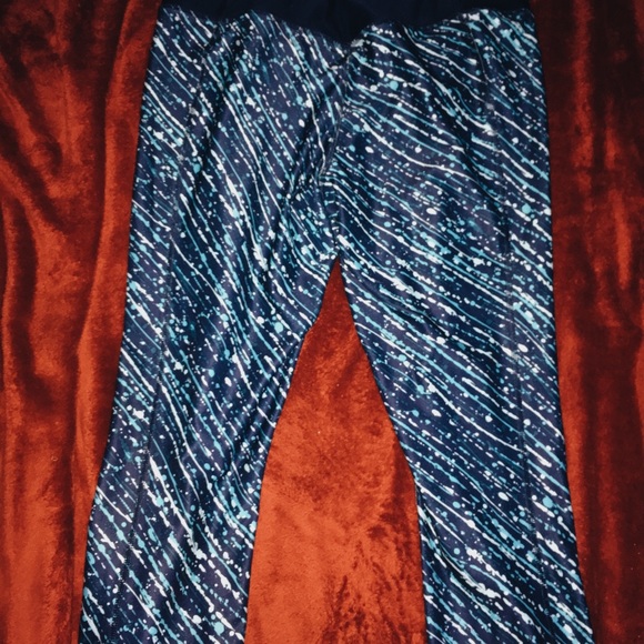 Nike Capri Leggings - Picture 3 of 3